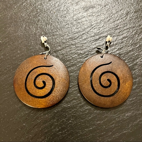 Boho Wooden Dangle Drop Clip On Circle Shape Laser Cut Earrings - Picture 3 of 4